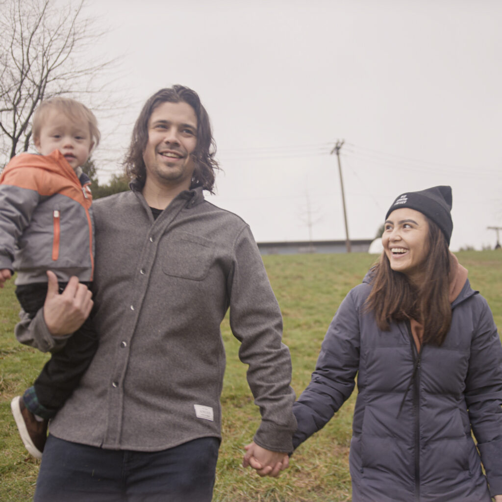 Image of Alissa Assu and family